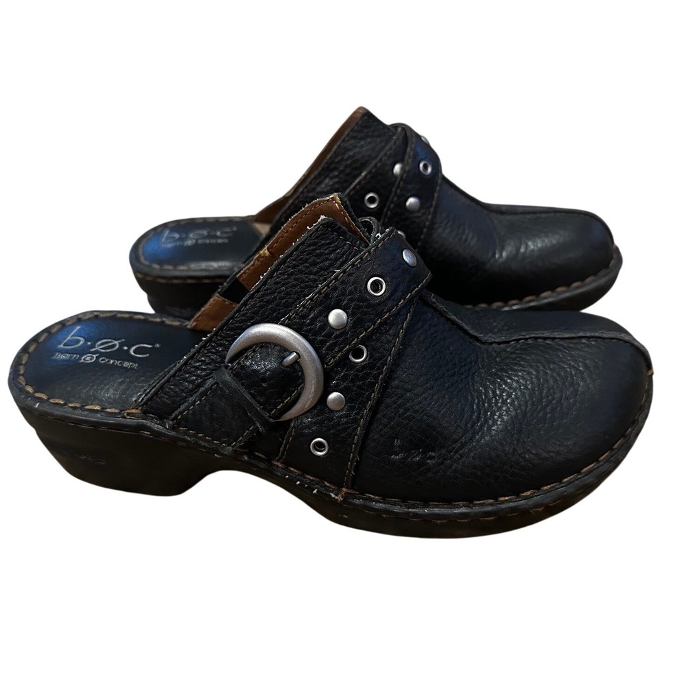 B.O.C. Born Concept Black Leather Studded Buckle Clogs Women's 8